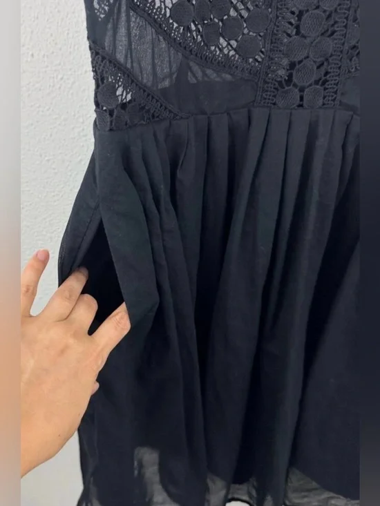 Free People "All That Talk" Mini Black Dress in size 4 EUC - Picture 8 of 17